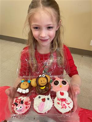 Cupcake Decorating – February 2024