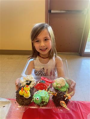 Cupcake Decorating - March 2024