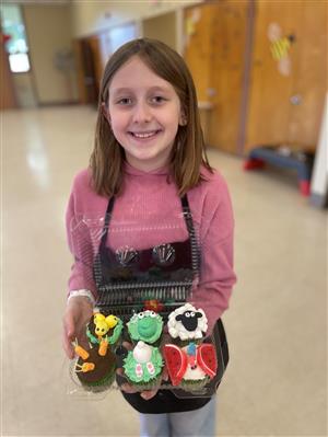 Cupcake Decorating - March 2024