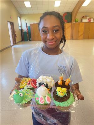 Cupcake Decorating - March 2024